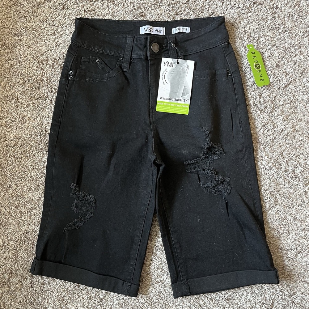YMI Wanna Betta Butt Womens Black Distressed Bermuda Shorts Size 1/25